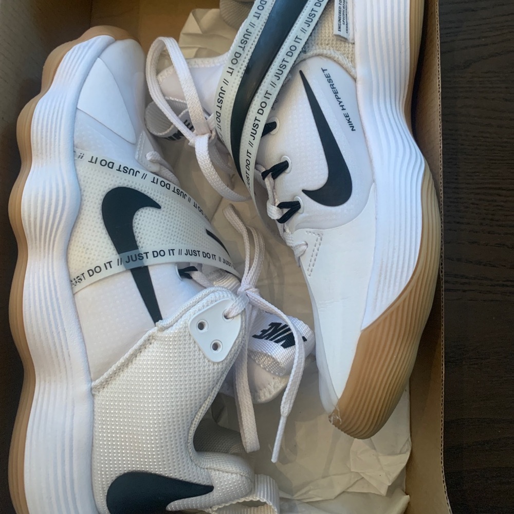 Size 6.5 - Nike React HyperSet White Black Gum 2020 shoe